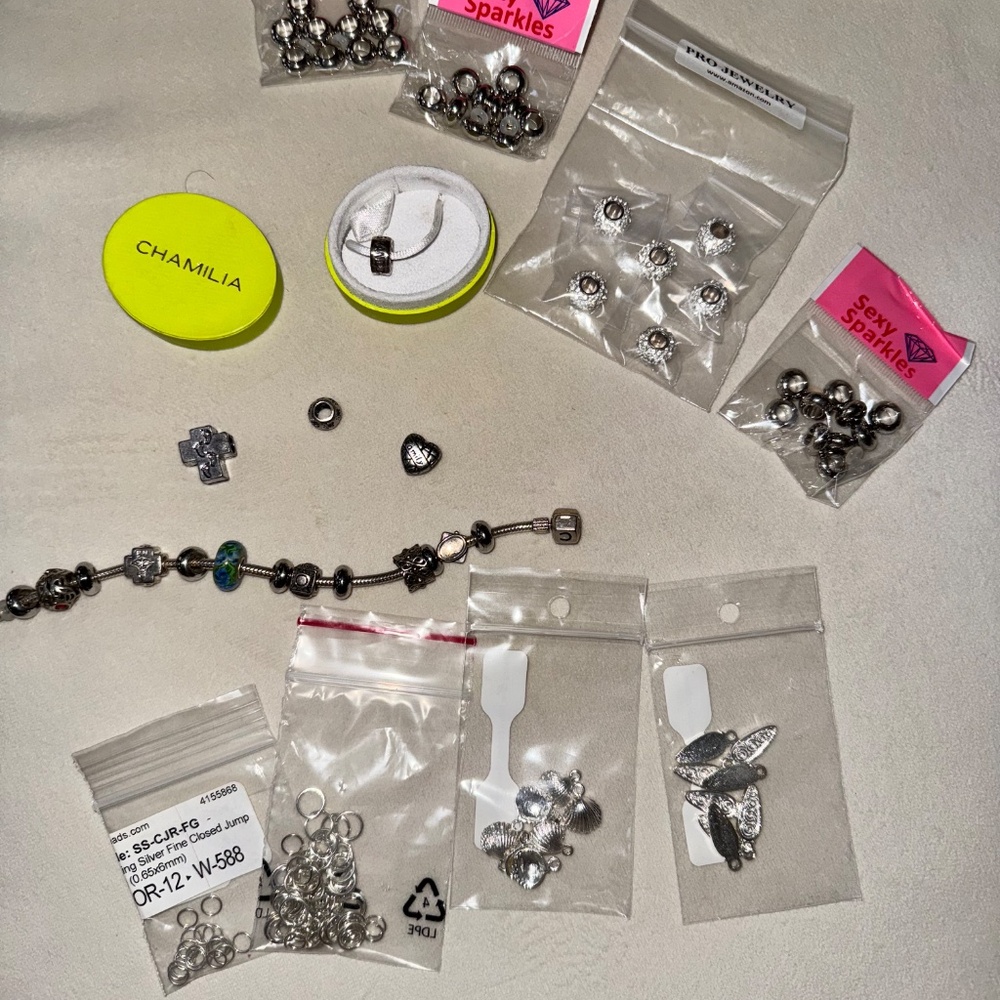 Chamilia charm bracelet - Picture 7 of 8